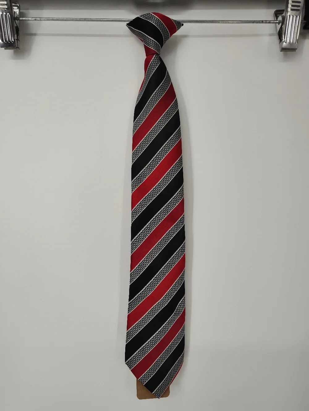 Red and Black Diagonal Stripe Boys Clip On Tie